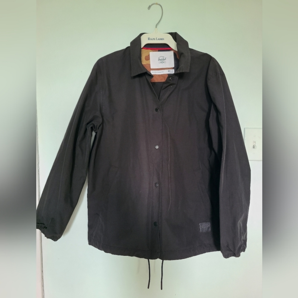 ⚡️SOLD⚡️Herschel Windbreaker
